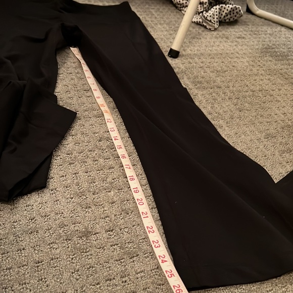 Athleta workout pants/joggers LP - Picture 2 of 3